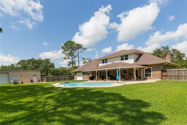 Backyard, Exterior, Pool