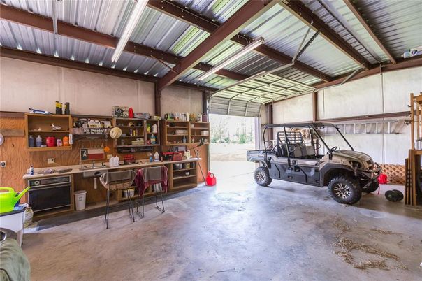 Garage, Interior
