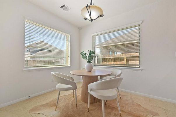 Dining room, Interior
