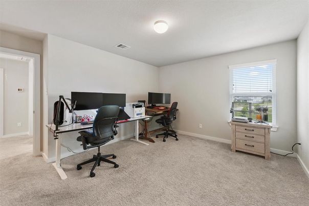 Home Office, Interior
