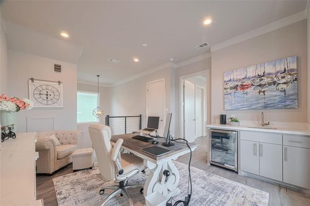 Home Office, Interior, Pendant Lights, Recessed Lighting, Wood Texture Flooring