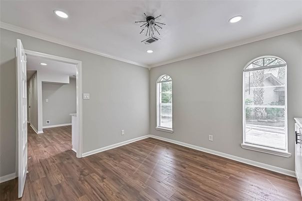 Empty room, Interior, Recessed Lighting, Wood Texture Flooring