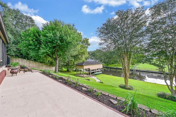Backyard, Exterior, Water