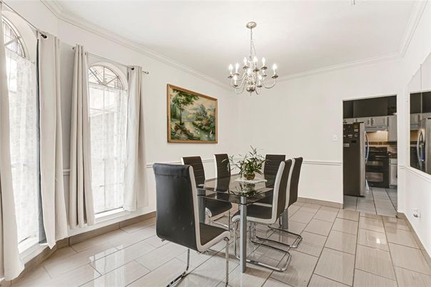 Chandelier, Dining room, Interior