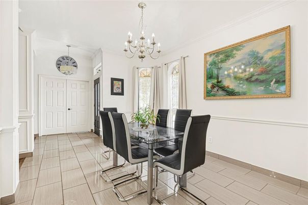 Chandelier, Dining room, Interior