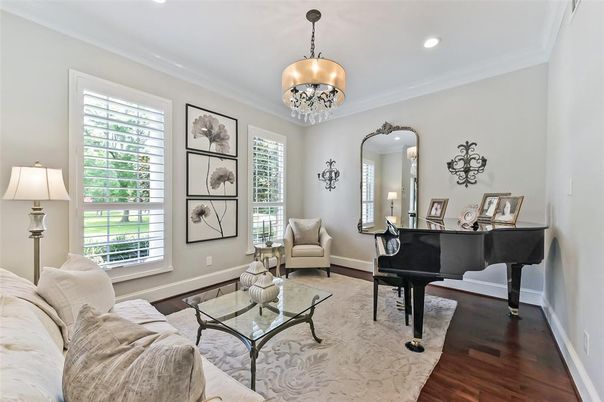 Chandelier, Interior, Living room, Piano, Recessed Lighting, Wood Texture Flooring
