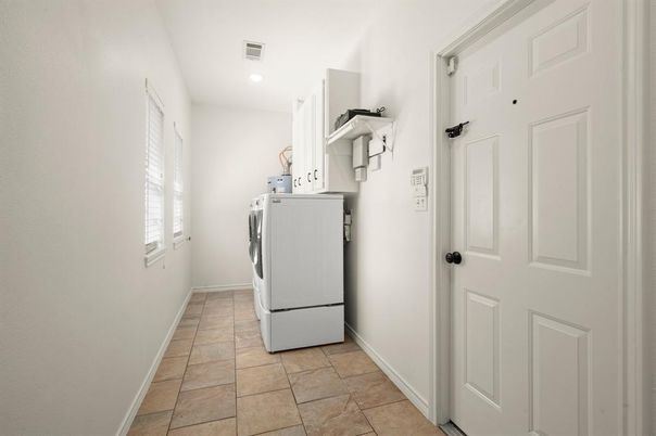 Interior, Recessed Lighting, Washer