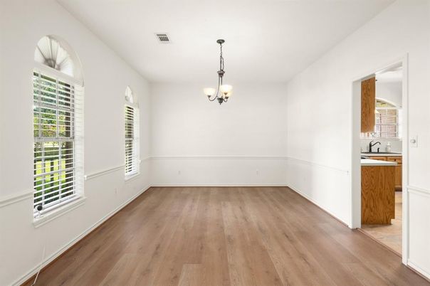 Chandelier, Empty room, Interior, Pendant Lights, Wood Texture Flooring