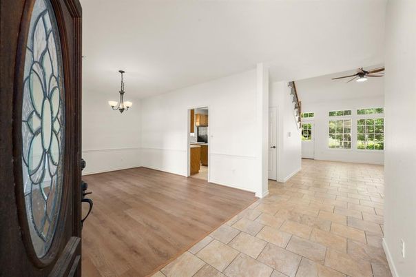 Chandelier, Empty room, Interior, Wood Texture Flooring