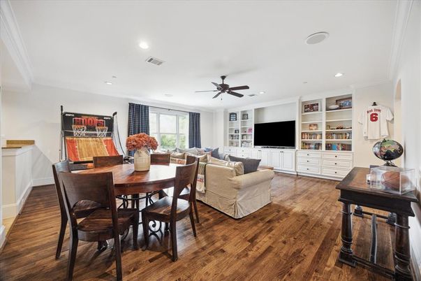 Dining room, Interior, Living room, Recessed Lighting, Wood Texture Flooring
