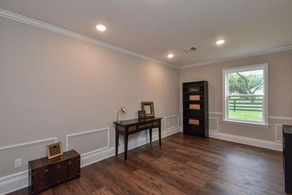 Home Office, Interior, Recessed Lighting, Wood Texture Flooring