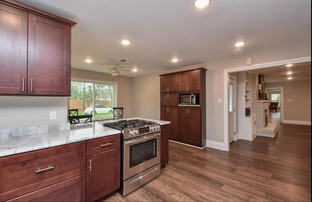 Interior, Kitchen, Recessed Lighting, Wood Texture Flooring