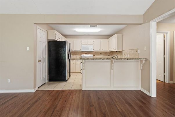 Interior, Kitchen, Wood Texture Flooring