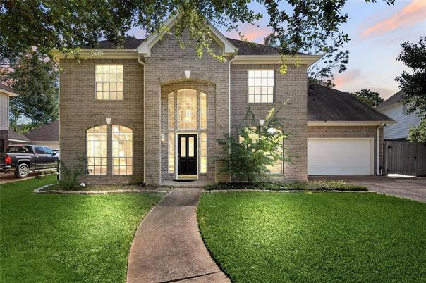 Attached, Exterior, Facade, Brick Facade, Brick Traditional