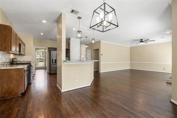 Interior, Kitchen, Pendant Lights, Recessed Lighting, Wood Texture Flooring