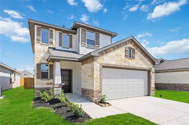 Attached, Exterior, Facade, American Craftsman
