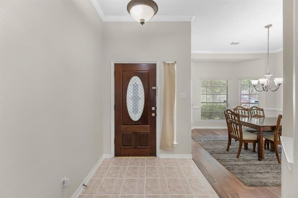 Chandelier, Dining room, Interior