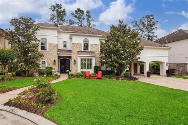 Backyard, Exterior, Facade, French Provincial