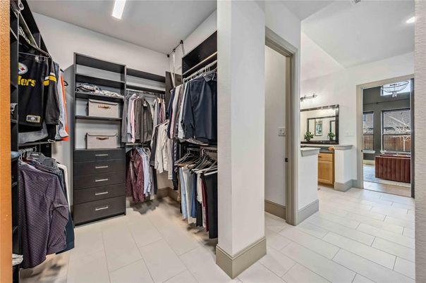 Interior, Recessed Lighting, Walk-in Closets