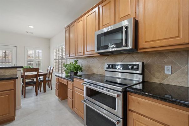 Dining room, Interior, Kitchen, Recessed Lighting, Stainless Steel Appliances