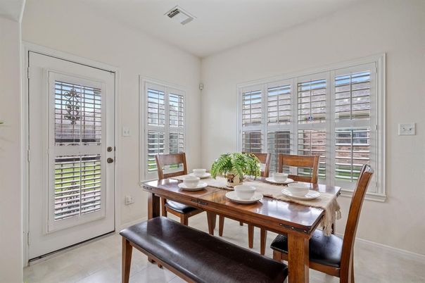 Dining room, Interior