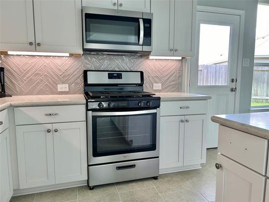 Interior, Kitchen, Stainless Steel Appliances