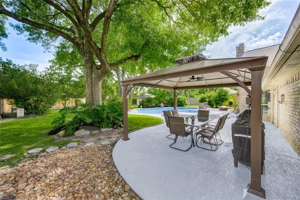 Backyard, Exterior, Pool