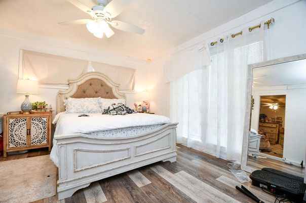 Bedroom, Interior, Wood Texture Flooring