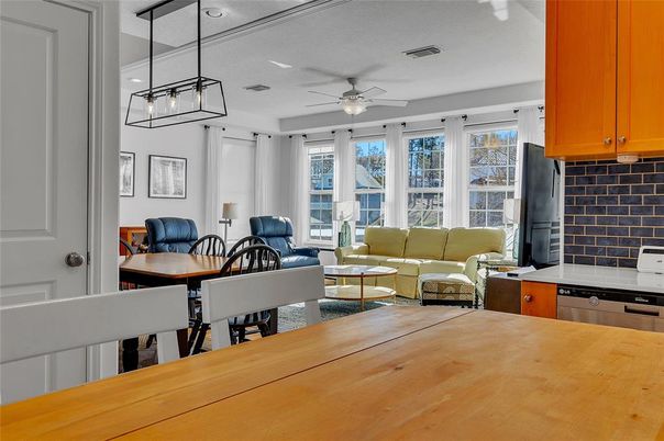 Dining room, Interior, Living room, Pendant Lights, Recessed Lighting