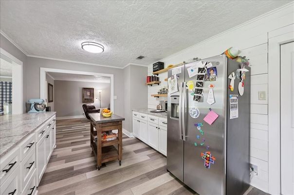Dining room, Interior, Kitchen, Stainless Steel Appliances, Wood Texture Flooring