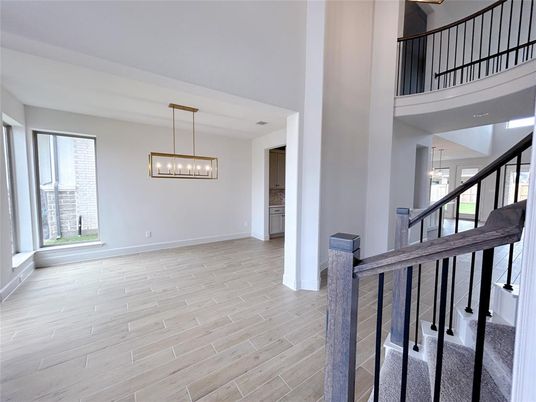 Interior, Pendant Lights, Wood Texture Flooring