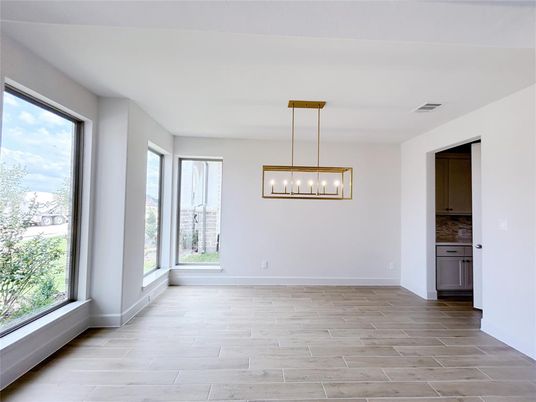 Empty room, Interior, Pendant Lights, Wood Texture Flooring