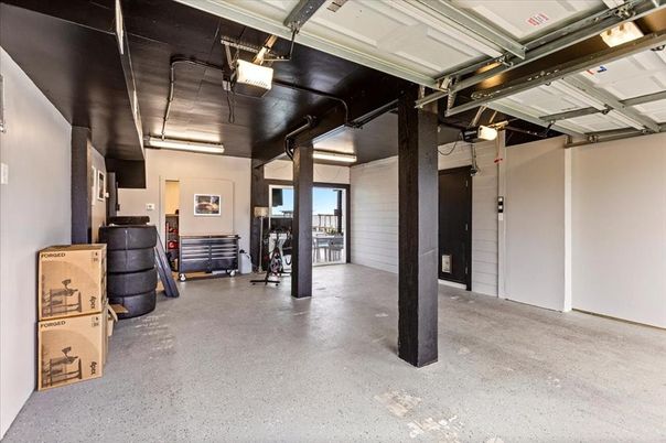 Garage, Interior