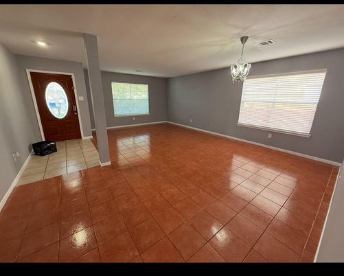 Chandelier, Empty room, Interior, Recessed Lighting