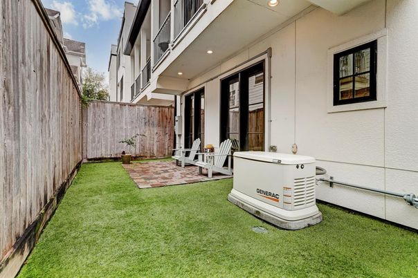 Backyard, Exterior