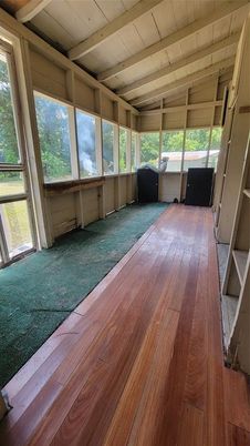 Empty room, Interior, Sun Room, Wood Texture Flooring