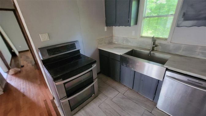 Interior, Kitchen, Stainless Steel Appliances, Wood Texture Flooring