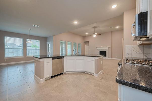 Fireplace, Interior, Kitchen, Pendant Lights, Recessed Lighting