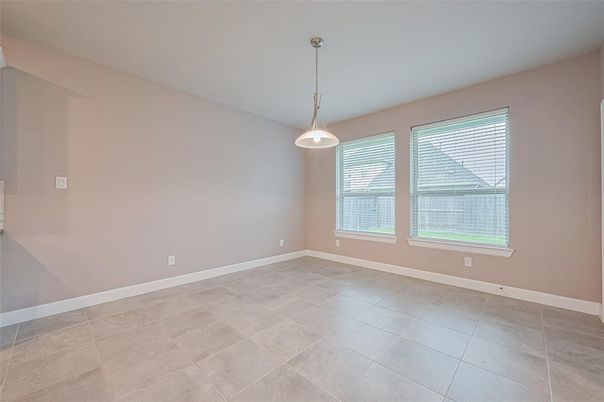 Empty room, Interior, Pendant Lights