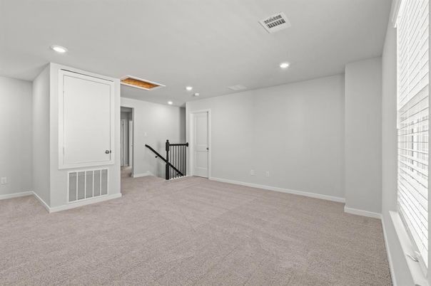 Empty room, Interior, Recessed Lighting