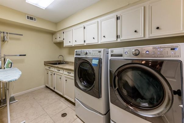 Interior, Washer