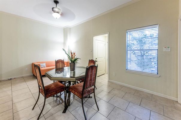 Dining room, Interior