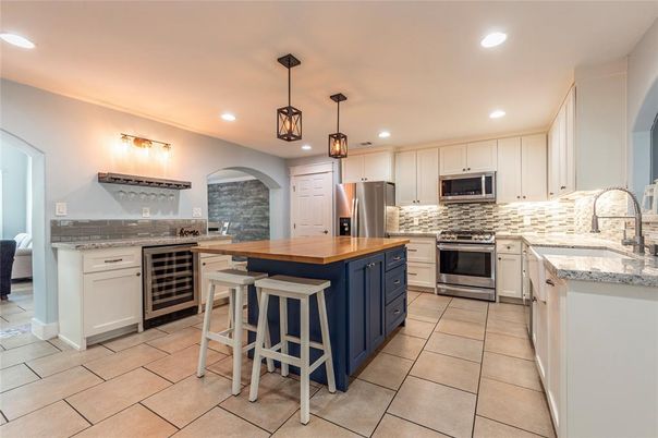 Interior, Kitchen, Pendant Lights, Recessed Lighting, Stainless Steel Appliances