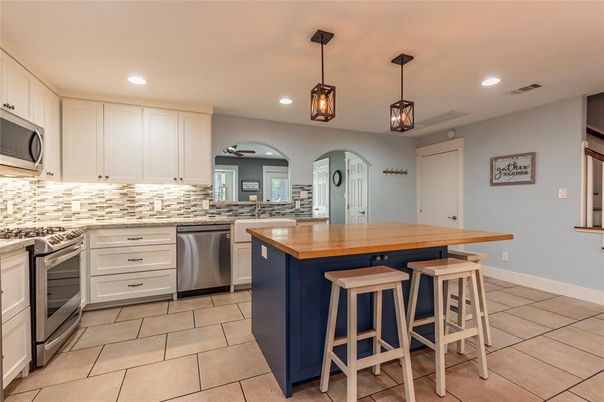 Interior, Kitchen, Pendant Lights, Recessed Lighting