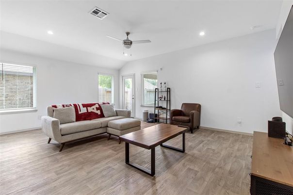 Interior, Living room, Recessed Lighting, Wood Texture Flooring