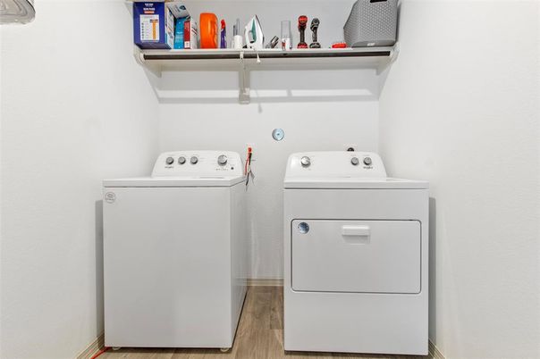 Interior, Utility Closets, Washer, Wood Texture Flooring