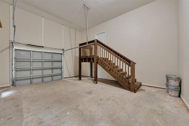 Garage, Interior