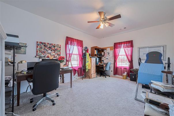 Home Office, Interior