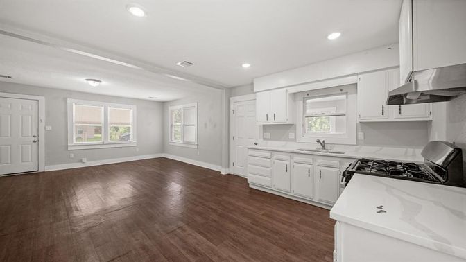Interior, Kitchen, Recessed Lighting, Wood Texture Flooring