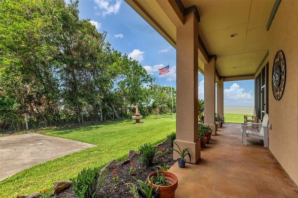 Backyard, Exterior, Water